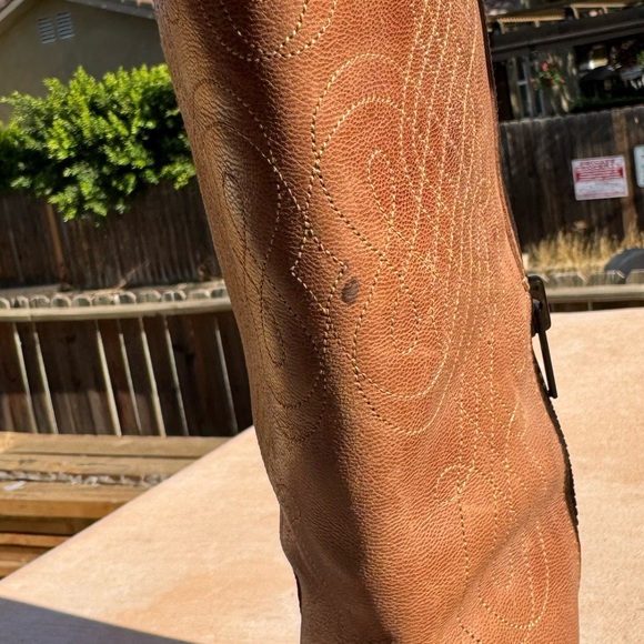 Ariat Tan Leather Heeled Boots - Picture 3 of 8